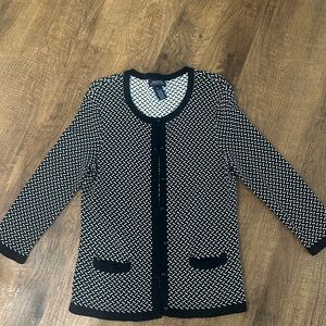➰ NWOT Women’s Jones New York Signature Sz S Monochrome Knit Cardigan w pockets➰